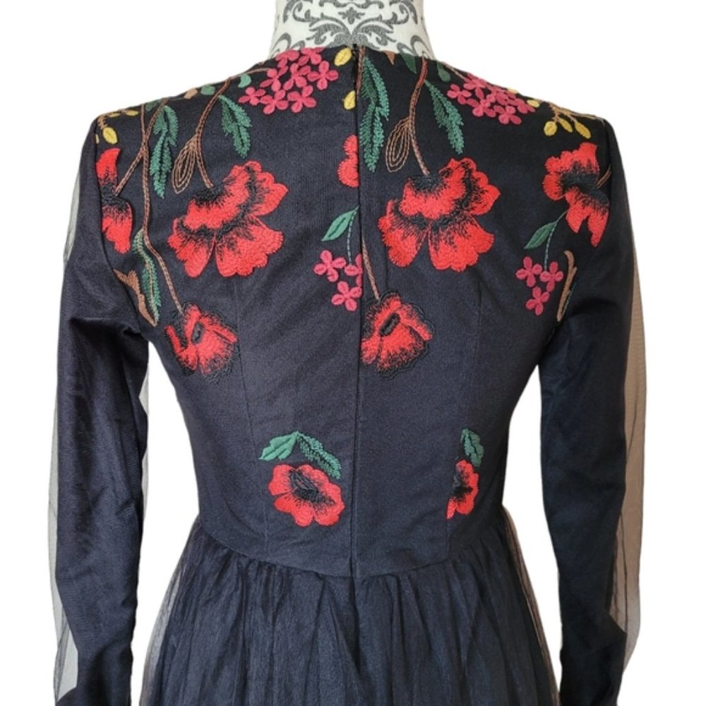 Annah Hariri modest black floral embroidered dress size 4 - Picture 5 of 15